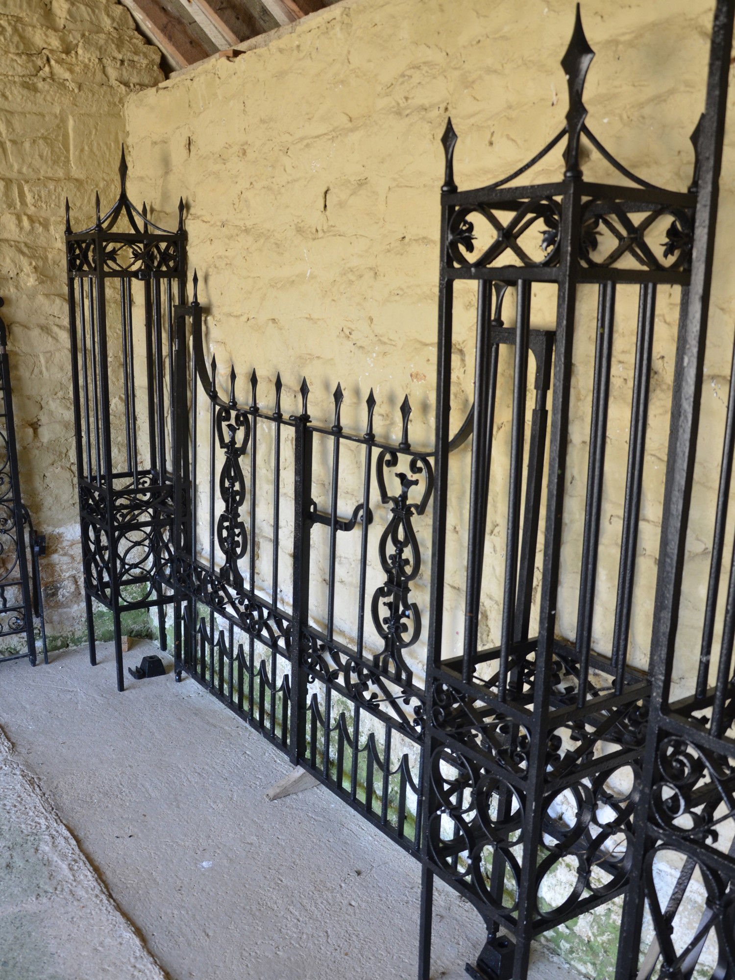 A pair of 19th century wrought iron double garden gates ...